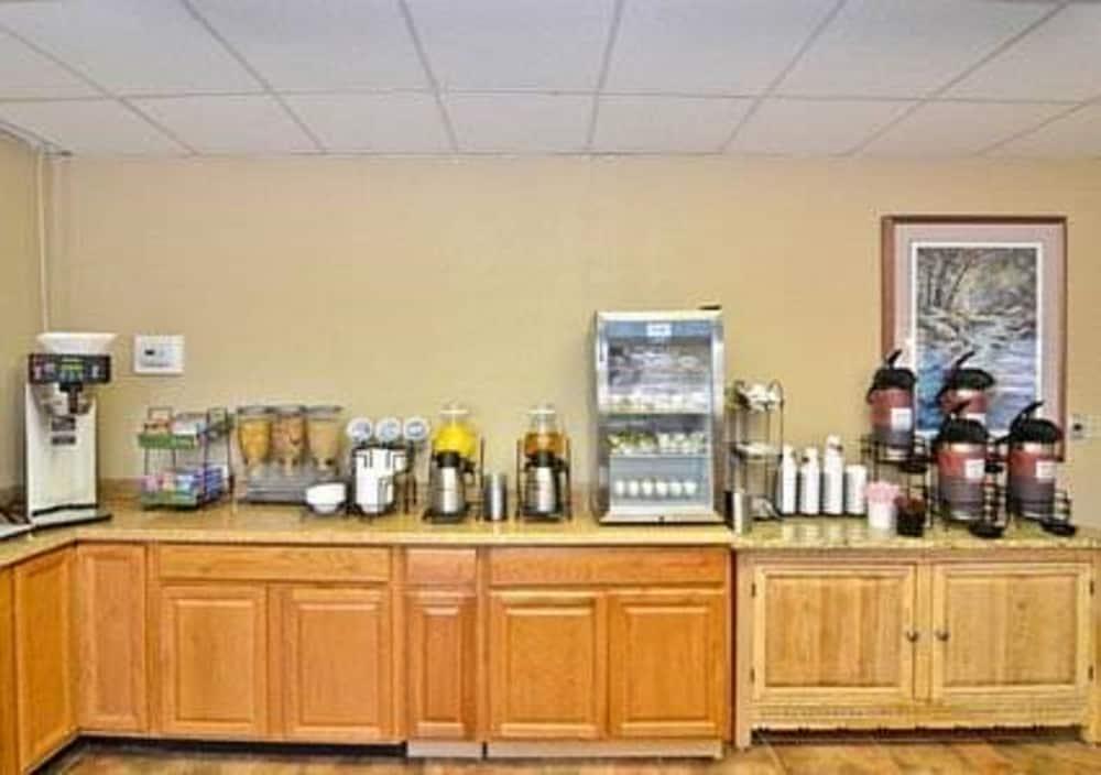 Rodeway Inn East Albuquerque Zewnętrze zdjęcie
